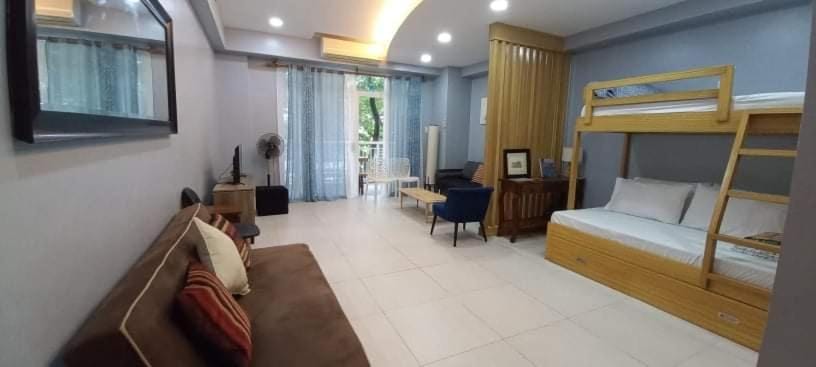Pico De Loro 2BR Bed and Breakfast in Nasugbu