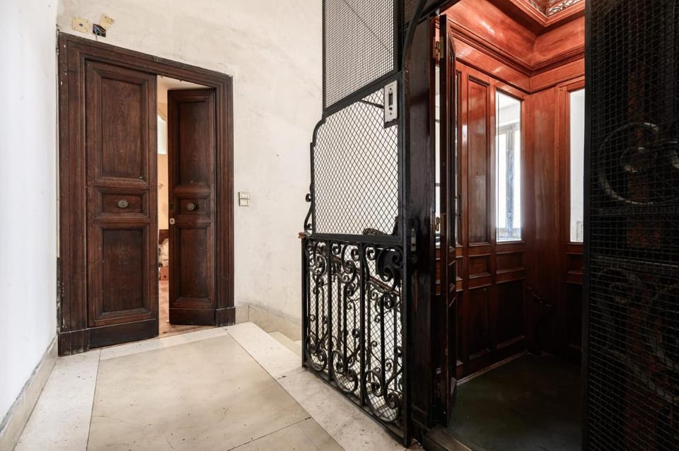 Viale Calascione 7 Apartment in Naples