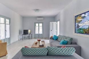 Sunset Villa in Paros Apartment in Decentralized Administration of the Aegean