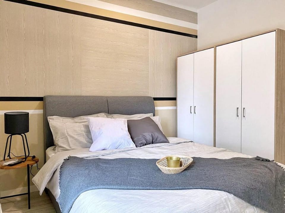 JB City 【Suasana 2BR Suite】 Tranquil Retreat byⓗⓢ Vacation rental in Johor Bahru