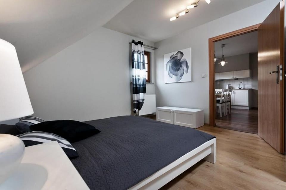 Apartament 46 dwupoziomowy w Willi Józefina Apartment in Lower Silesian Voivodeship
