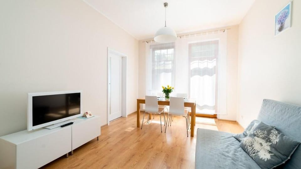 Apartament 11 z tarasem w Willi Józefina Apartment in Lower Silesian Voivodeship