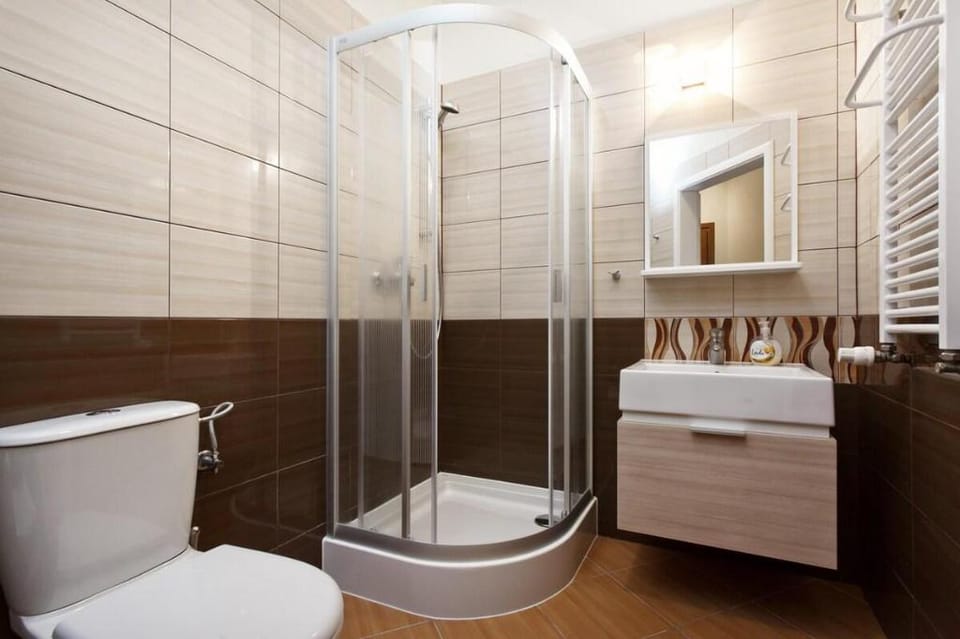 Apartament 14 z tarasem w Willi Józefina Apartment in Lower Silesian Voivodeship
