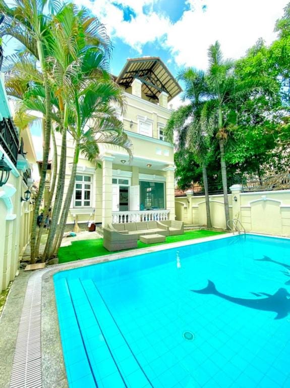 Gem Villa 15, large 8-bedroom villa, large swimming pool Villa in Ho Chi Minh City