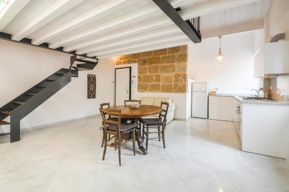 Loft in the old Town Apartment in Alghero
