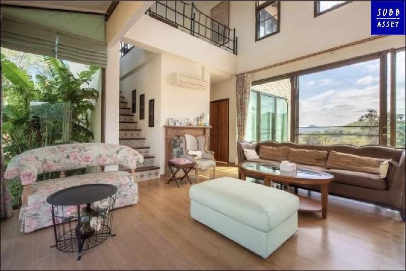 Big Space Poolvilla for 25 Persons | Khao Yai Villa in Laos