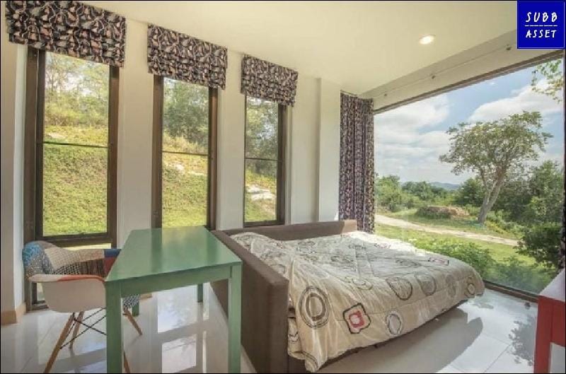 Big Space Poolvilla for 25 Persons | Khao Yai Villa in Laos