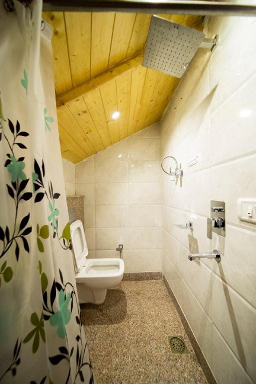 Duplex Suite- 3 BED ROOM  Apartment in Himachal Pradesh