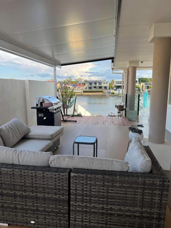 Beautiful river view homestay-Saving 5 Beds 2 Bath Vacation rental in Gold Coast