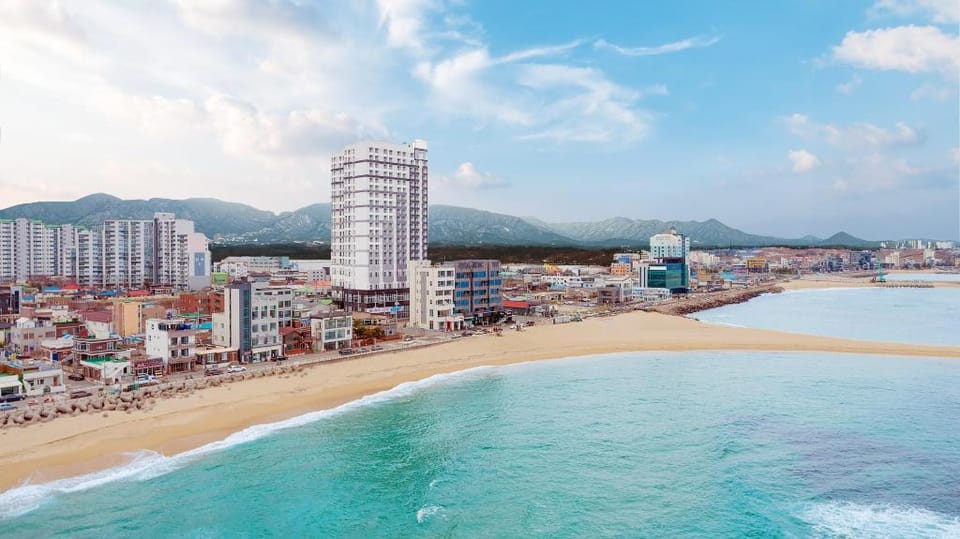 Sokcho Summit bay queen Ocean view Bed and Breakfast in South Korea