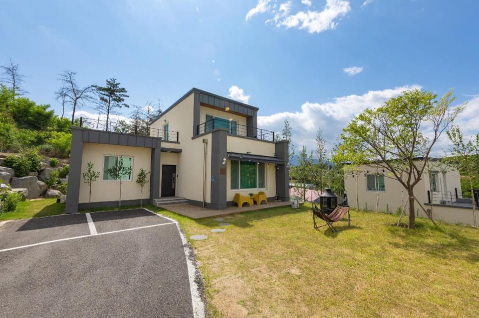 Sokcho biroso gaeul Bed and Breakfast in South Korea