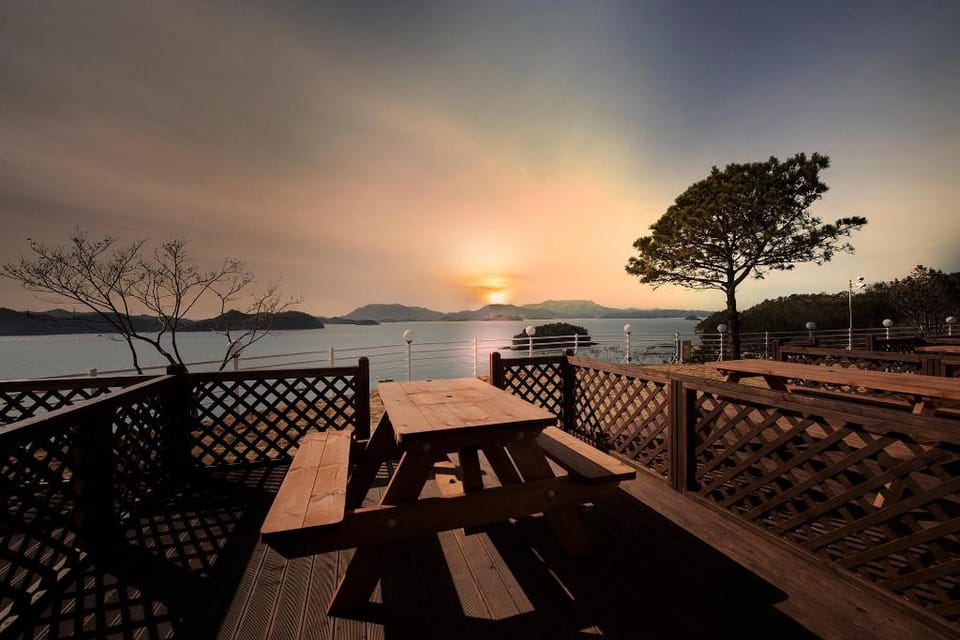 Yeosu byeol heneun bada pension Bed and Breakfast in South Korea