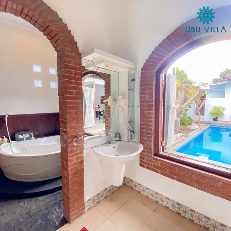 Ubu Villa Balirejo - Tropical Ethnic Villa in Yogyakarta