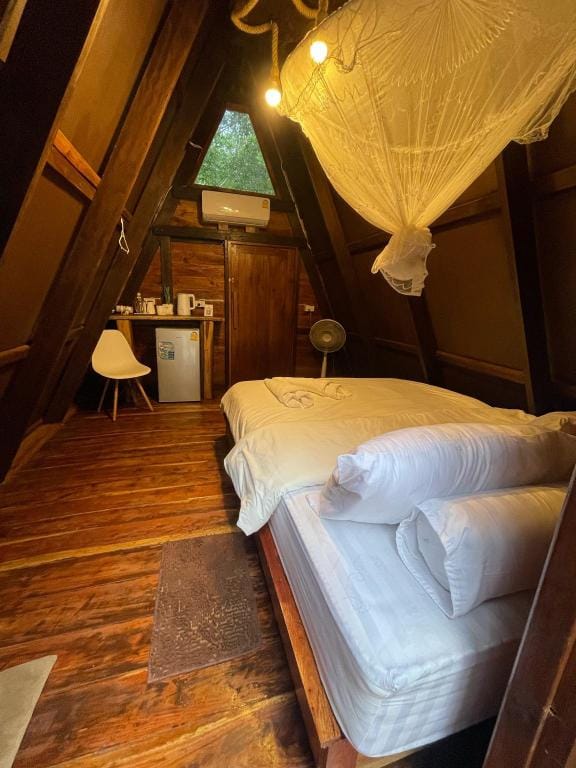 Baanraipoonwana Baansiri Vacation rental in Laos