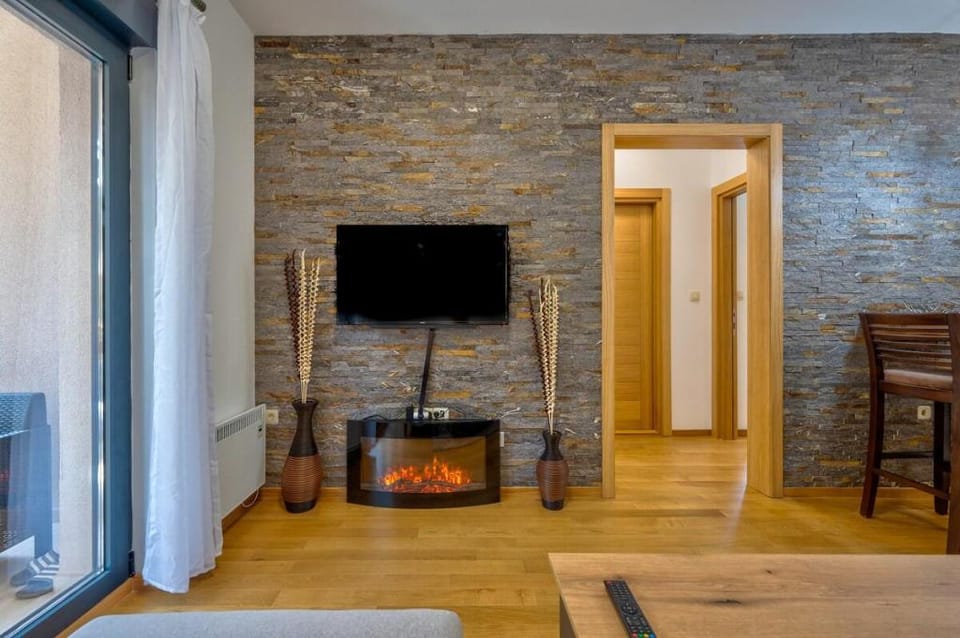 Vila Pekovic Green, Pine Trees View 2 Bedroom Flat Apartment in Zlatibor