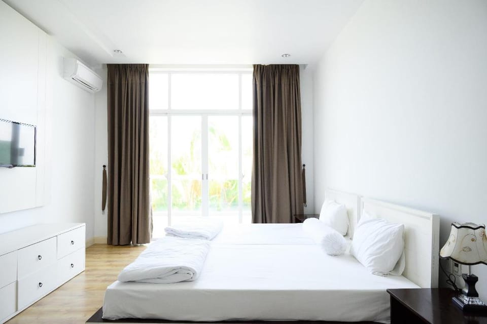 Seaview Ocean Vista - king beds, big balcony 200m2 Apartment in Phan Thiet