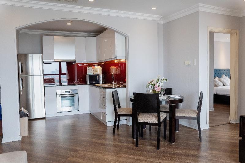 CENTRAL CITY VIEW 2BR SERVICED GYM/POOL/FAMILY Apartment in Hanoi