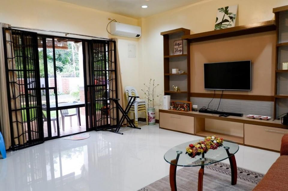 Palompon Houses Vacation rental in Central Visayas