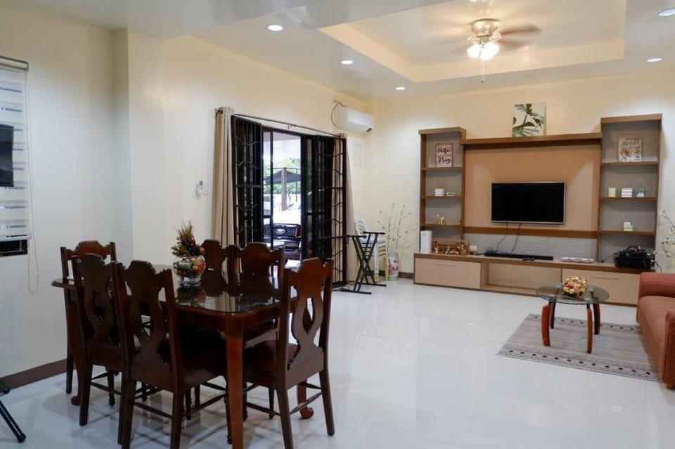 Palompon Houses Vacation rental in Central Visayas