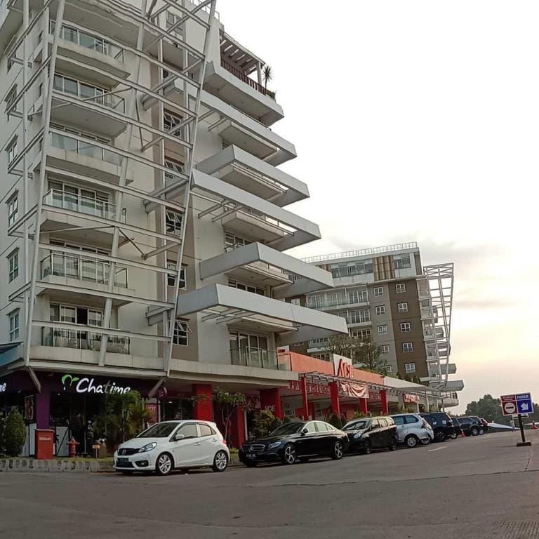 Gateway Pasteur Apartement Blue Living Homey Apartment in Bandung