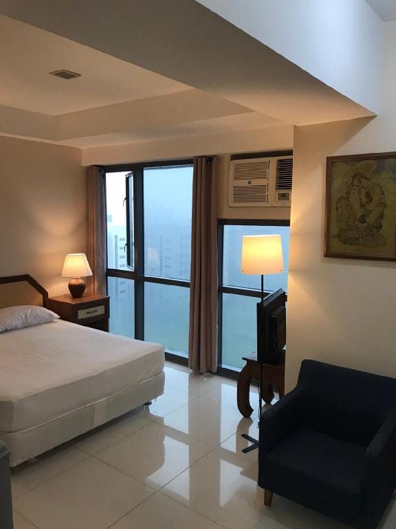 The Viceroy at McKinley Hill Apartment in Makati