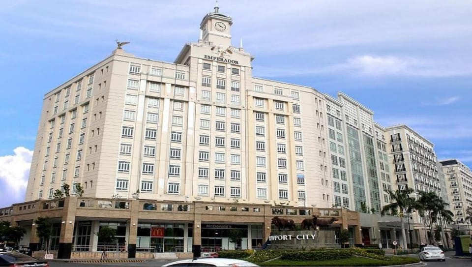Traveller's Condotel Apartment in Pasay