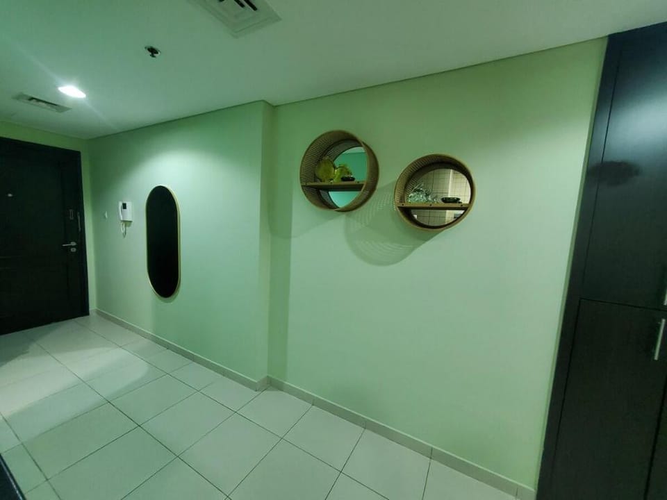 Entire serviced 1 bedroom next to the beach Apartment in Dubai