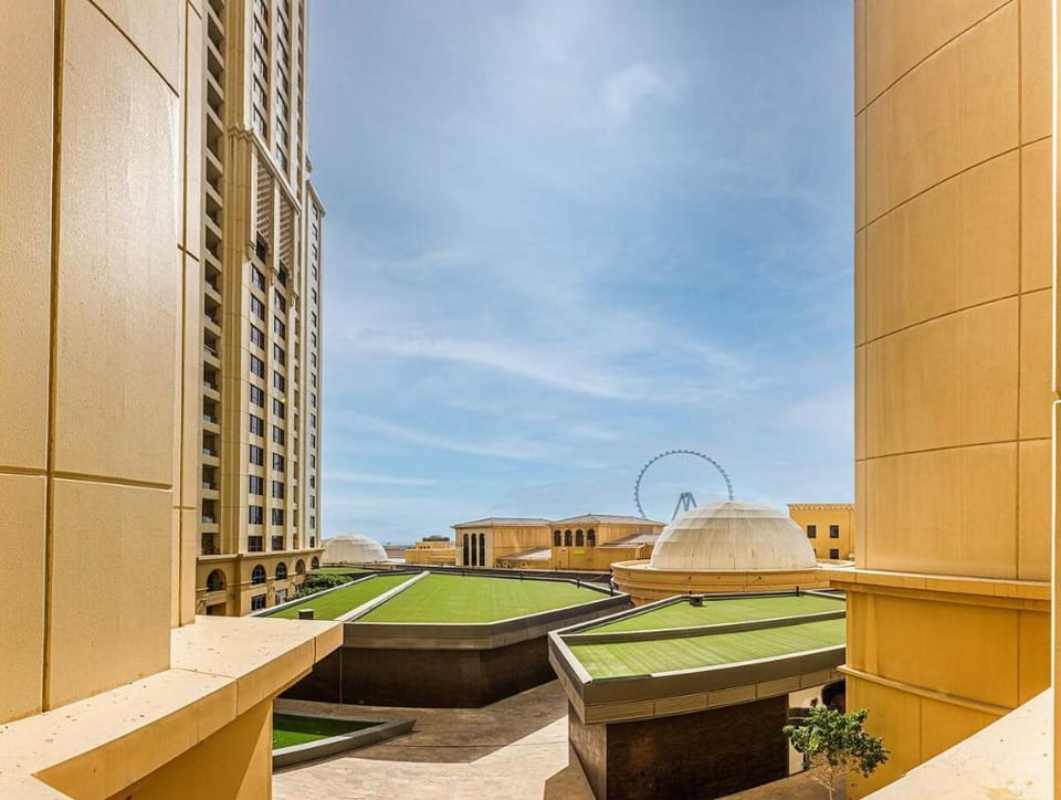 Entire serviced 1 bedroom luxury  Beachfront JBR Apartment in Dubai