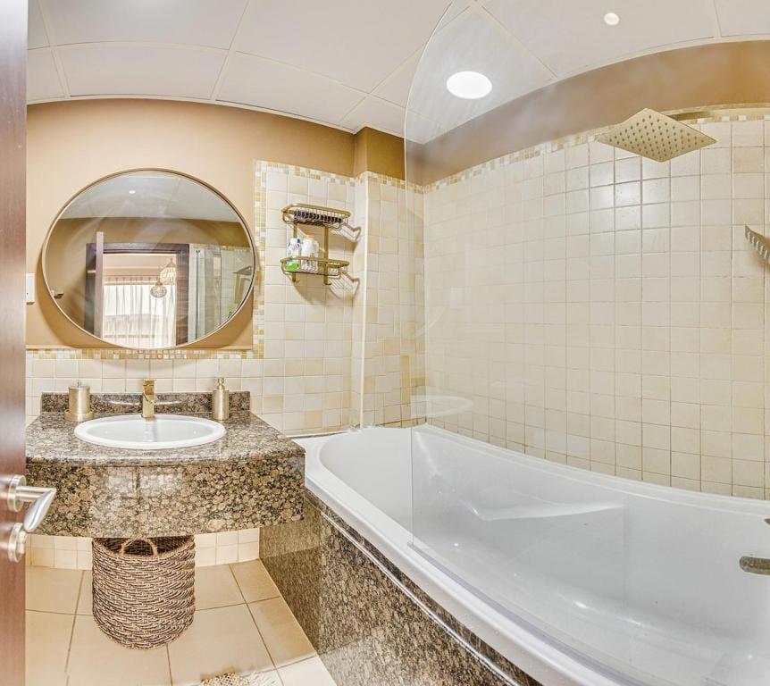 Entire serviced 1 bedroom luxury  Beachfront JBR Apartment in Dubai