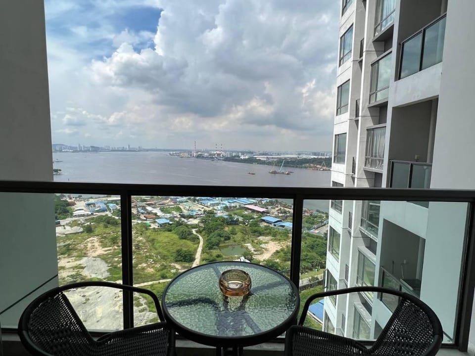 Cozy Sea View 2BR unit at R&F Princess by ANJU Apartment in Johor Bahru