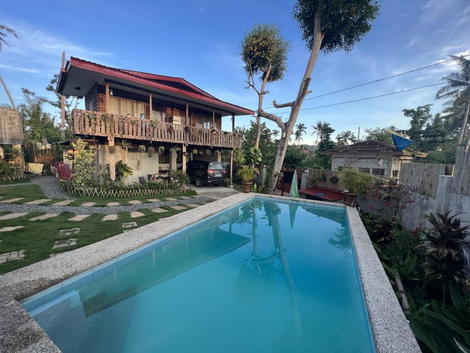 Casas de Ruumar Bed and Breakfast-Two rooms for family available Bed and Breakfast in Central Visayas