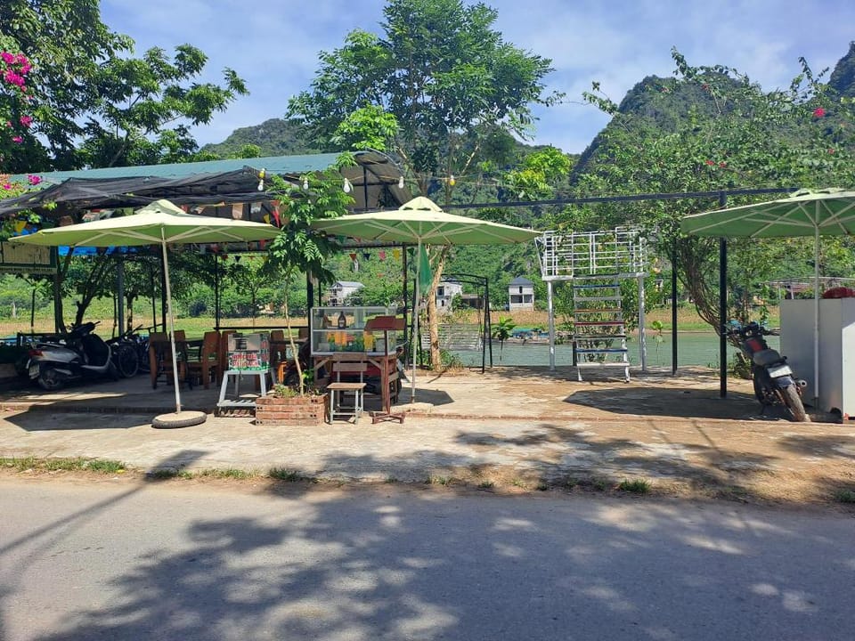 Green Land Backpackers Hostel Villa in Laos