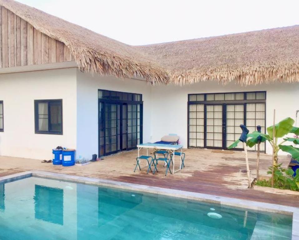 DQnla Pool Villa พัทลุง ห้องนอนใหญ่และสระส่วนตัว Villa in Thailand