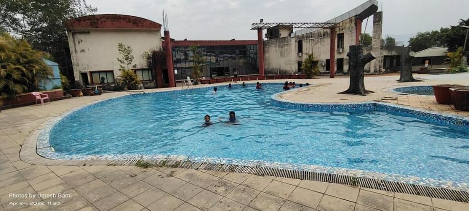 Monsoon Masti @ Cheerful 1 BHK Villa with Resort Villa in Maharashtra