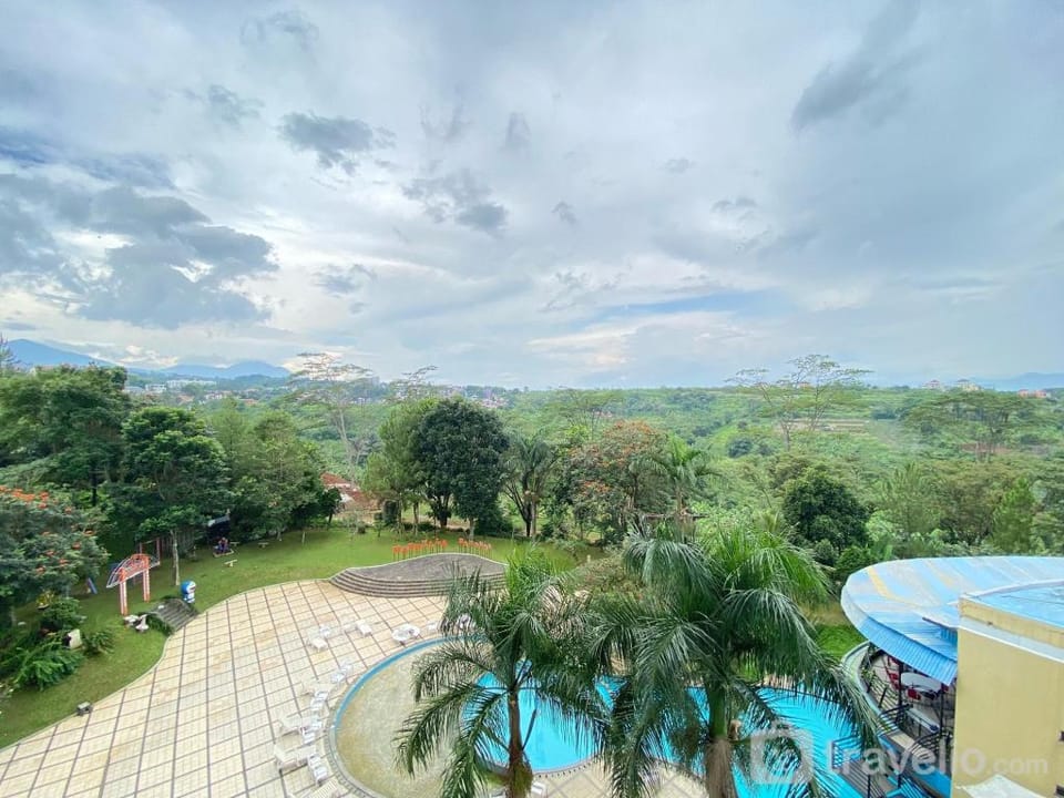 Bohemian 2BR Marbella Suite Dago Pakar By Travelio Apartment in Bandung