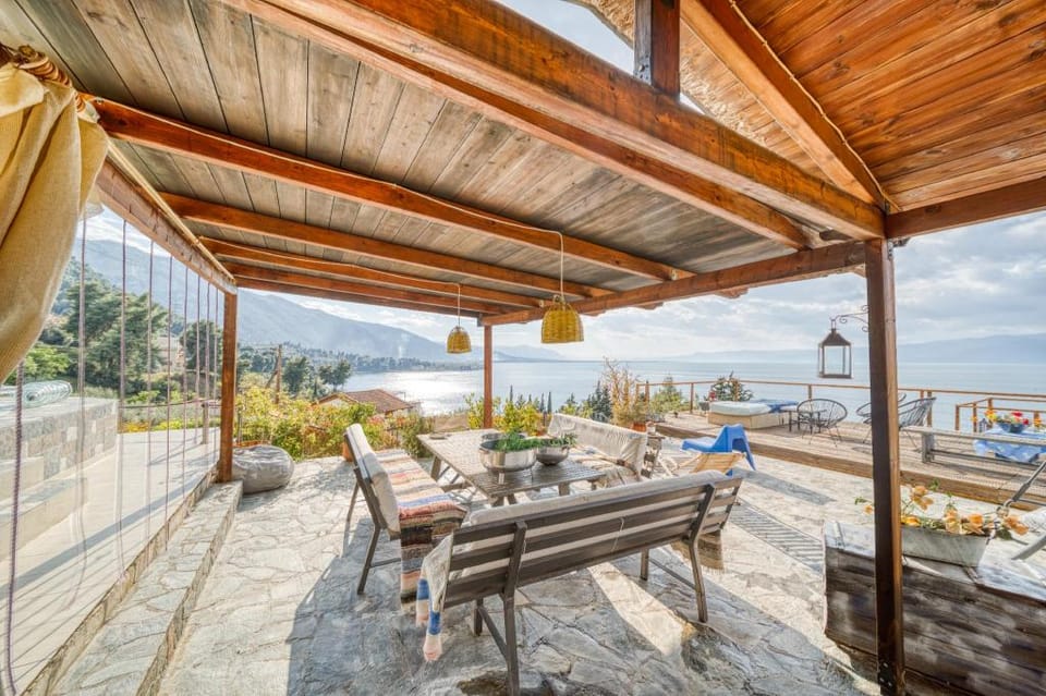 Magical View, Villa Asproneri, Kamena Vourla Villa in Euboea