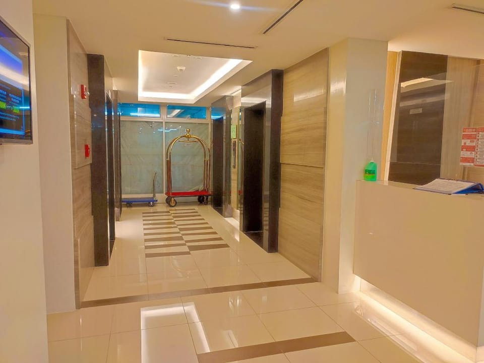 Cozy Condo with Swimming Pool Apartment in Mandaluyong