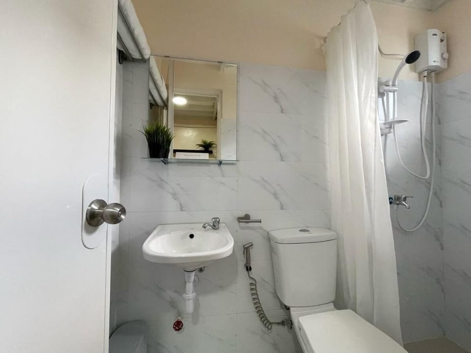 The Biscotti Place│Hotel Alternative│Staycation Apartment in Pasig