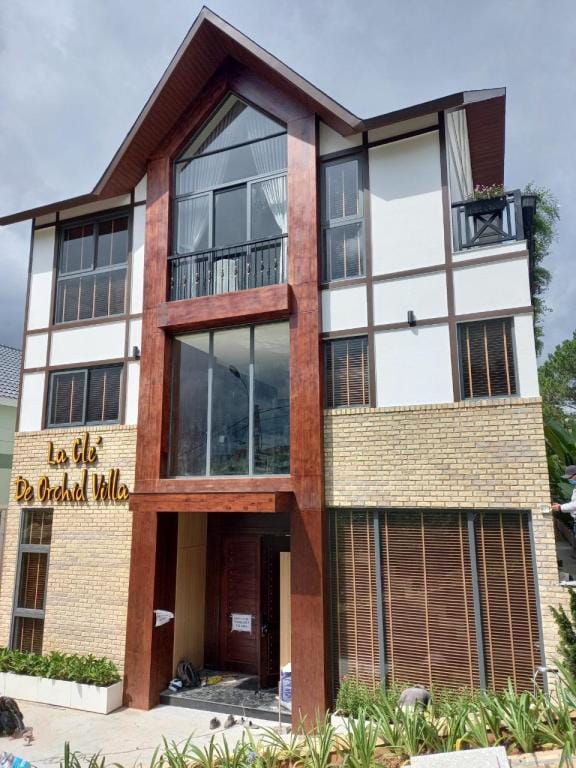 LA CLE' DE ORCHIRD VILLA Villa in Dalat