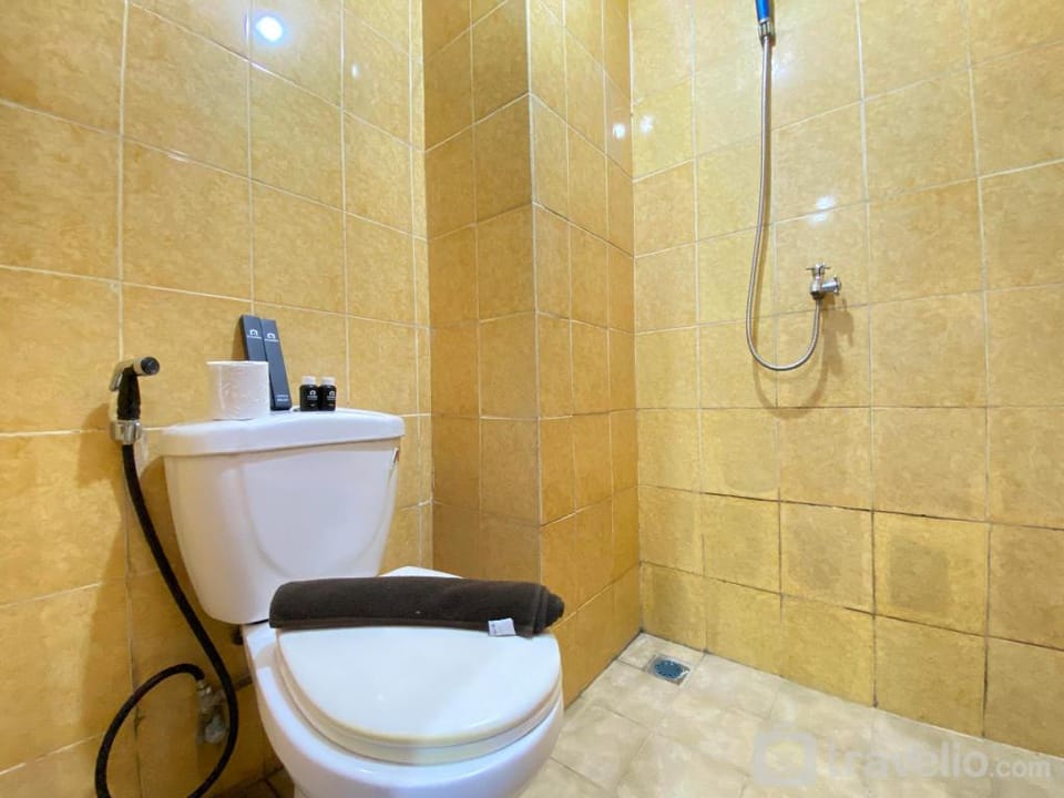 Buah Batu Park 2BR Telkom University By Travelio Apartment in Bandung