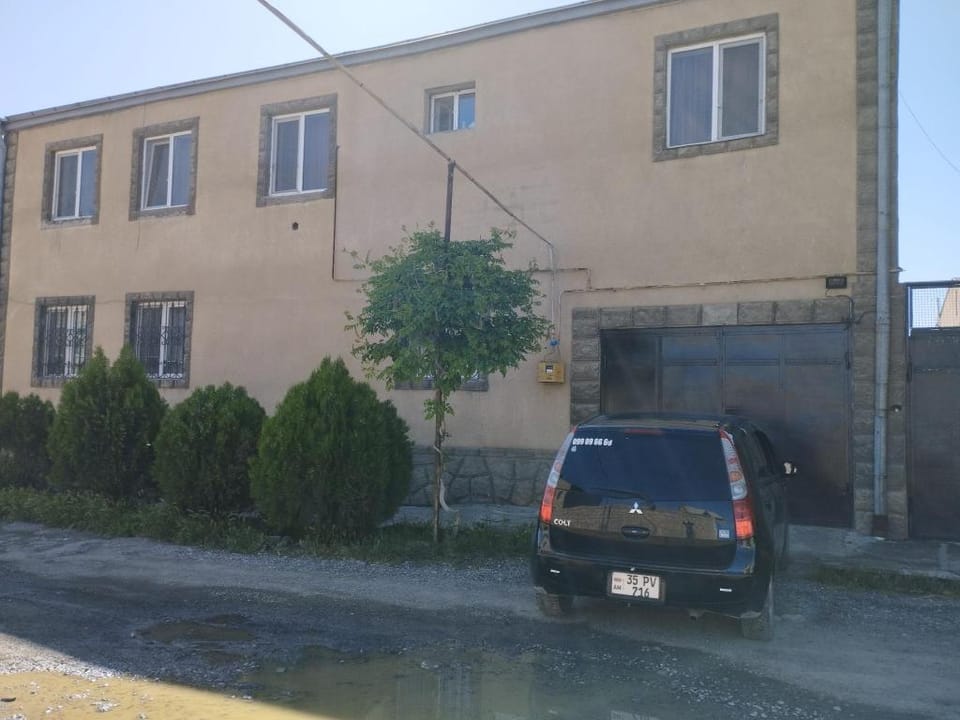 Guesthouse Ed&Er +37499097099 Villa in Yerevan