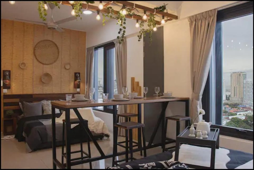Tropicana 218 Apartment in George Town