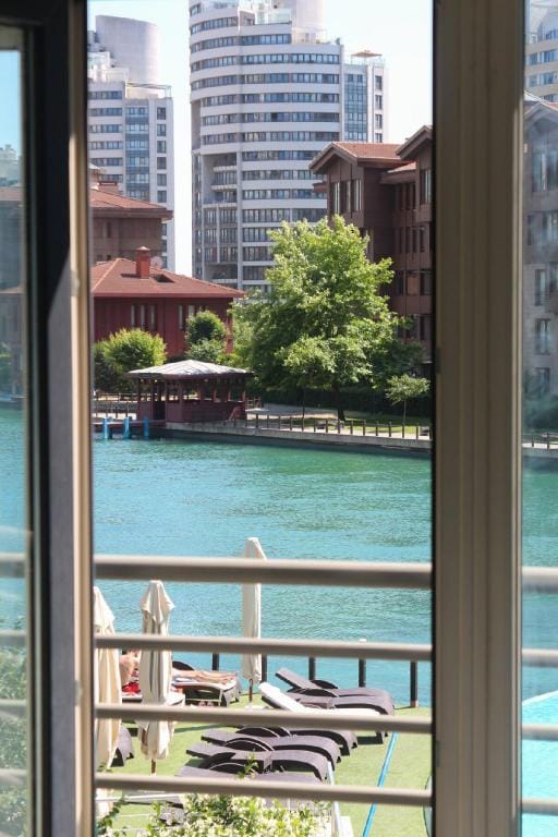 Charming 1-bedroom appartment with a great view Vacation rental in Istanbul