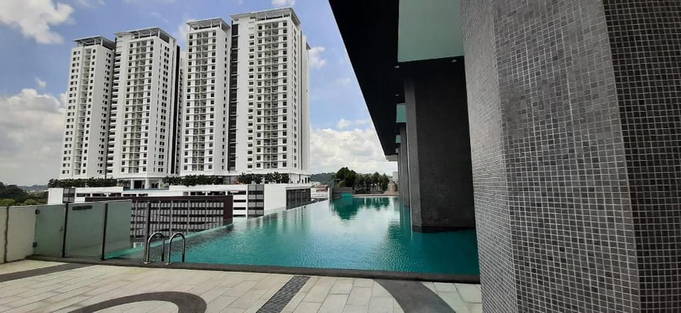 mozhouze studio @ 8 Kinrara Service Apartment Apartment in Federal Territory of Kuala Lumpur
