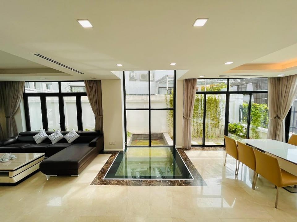 BT10-19 FLC Grand Villa Villa in Laos