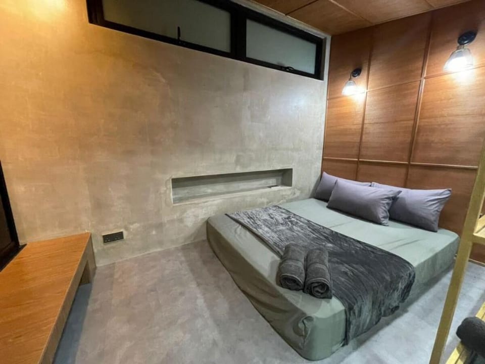Family 15 Pax Corner Lot House / Free WiFi Vacation rental in Subang Jaya