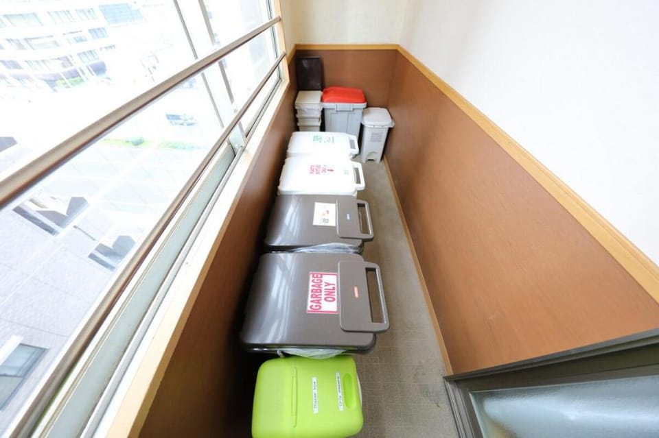 Two W Beds+ Futons/  5 min walk to Don Quijote Apartment in Nagoya