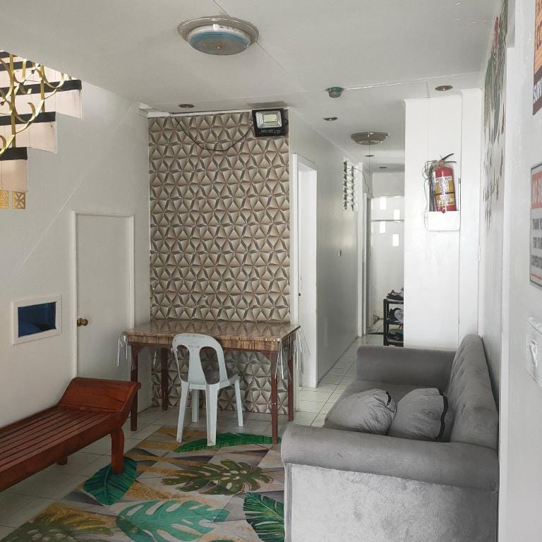 Pier La Casa Homestay Building Borromeo Street Apartment in Caraga