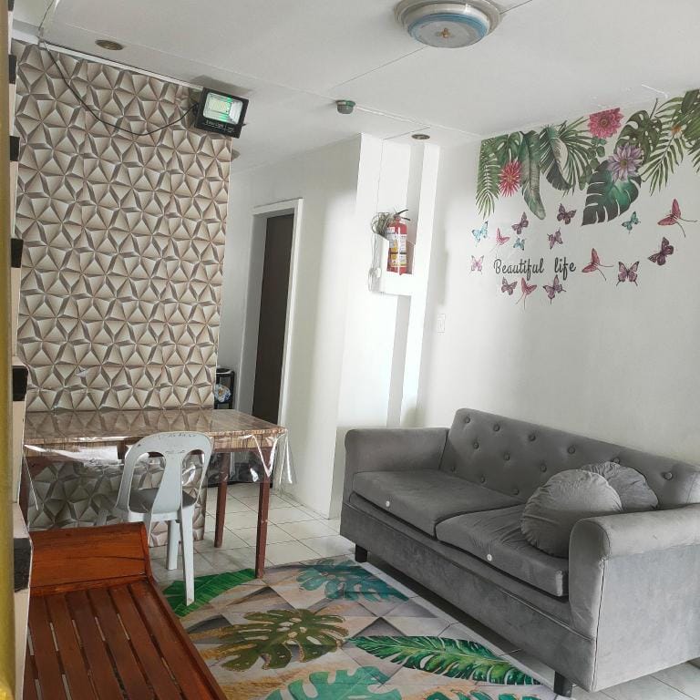 Pier La Casa Homestay Building Borromeo Street Apartment in Caraga