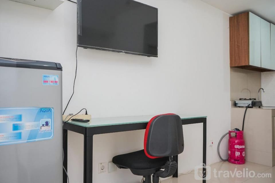 Comfort & Cozy Stay Studio at Baileys By Travelio Apartment in South Jakarta City